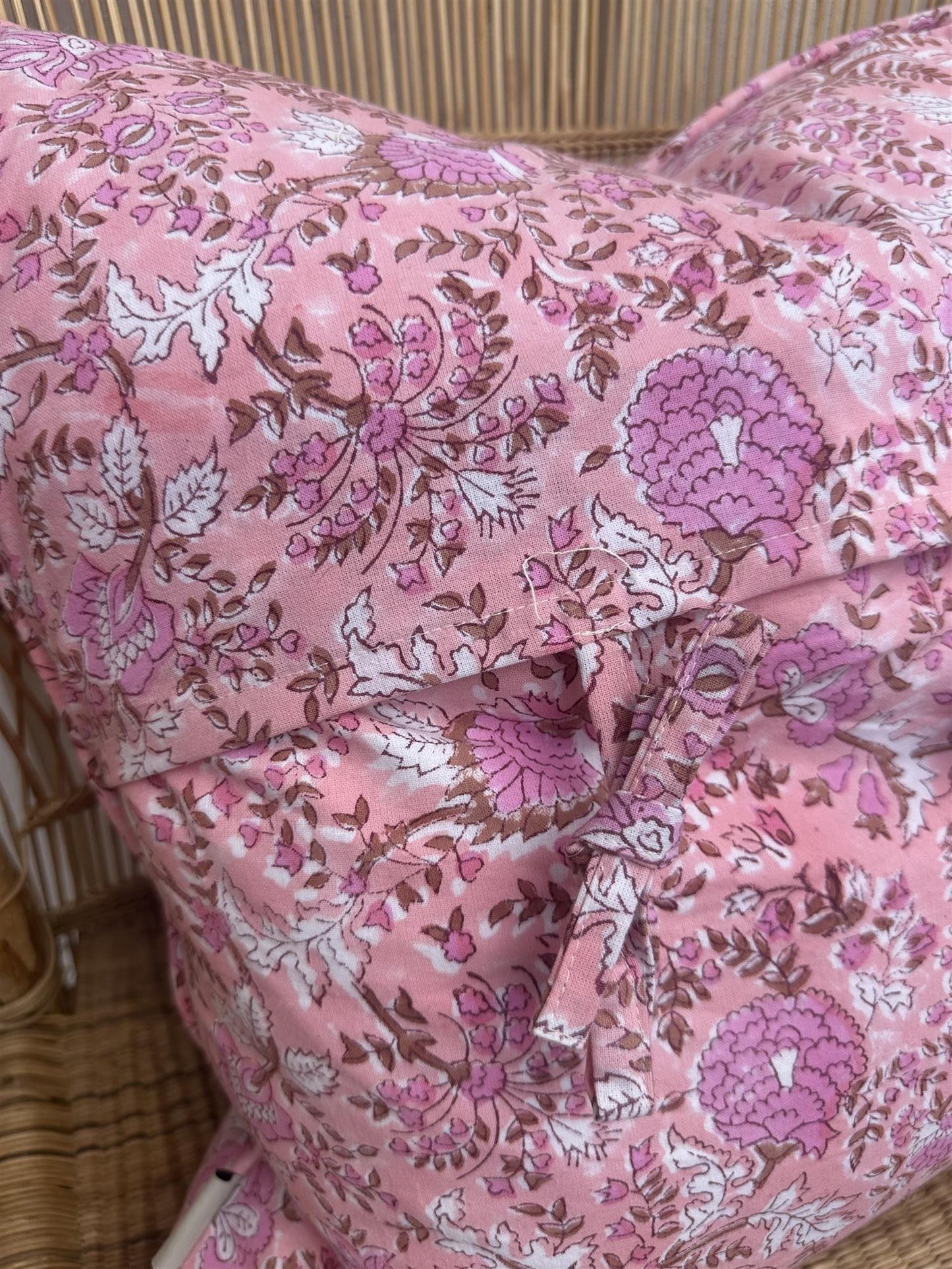 Putetrekk Fleur pink blokktrykk 50x50 cm