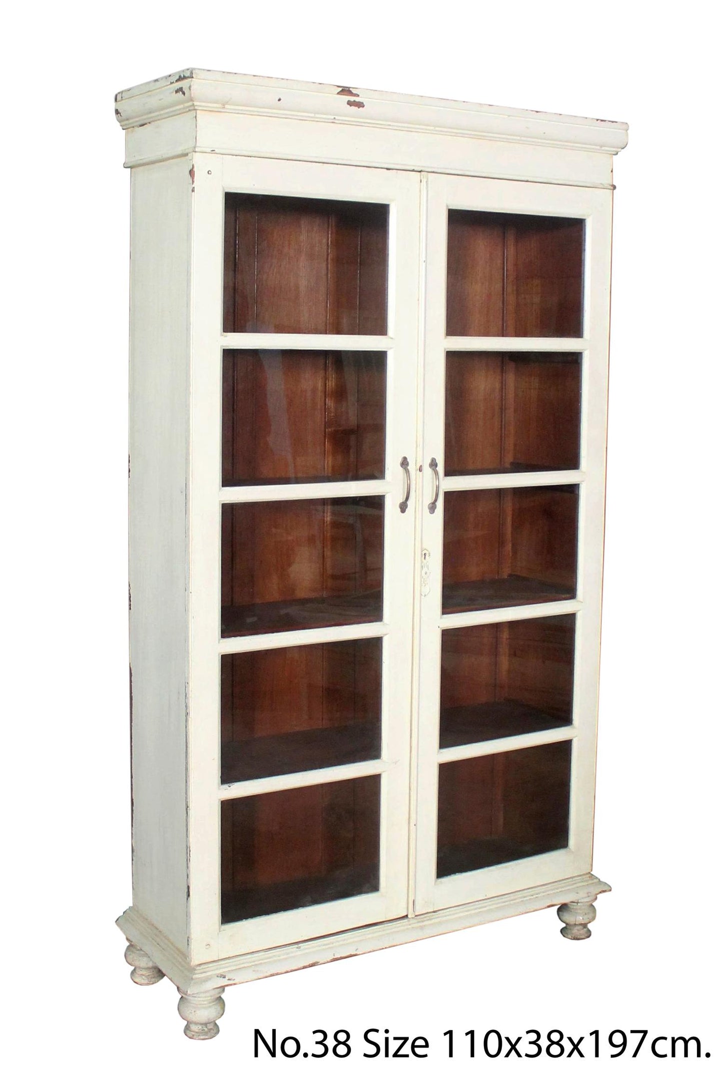 skap med glass nr 38