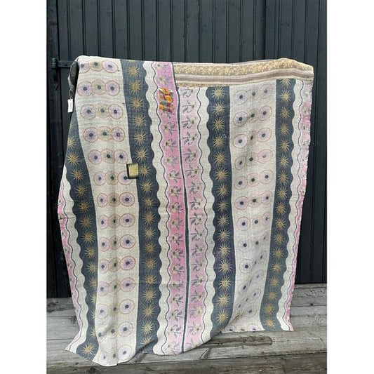 Teppe vintage kantha Nr 94