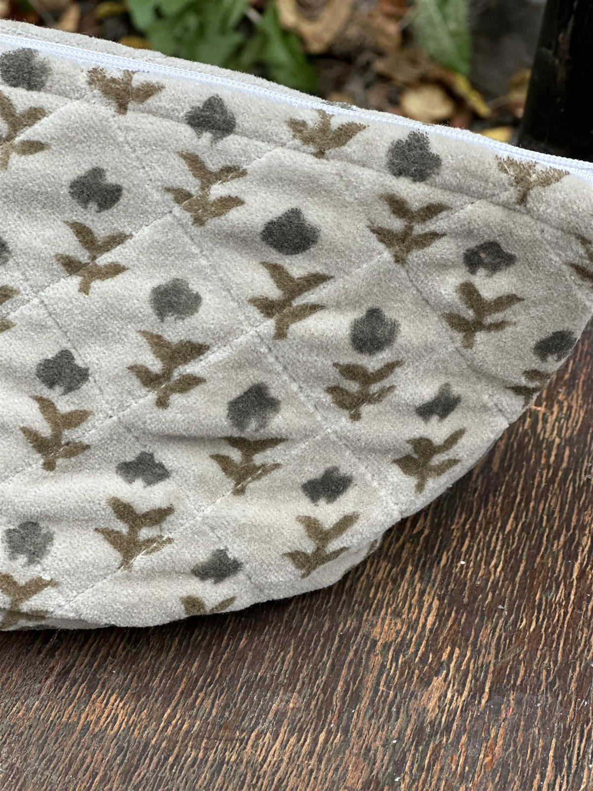 Sminkepung velur Fiori olivo