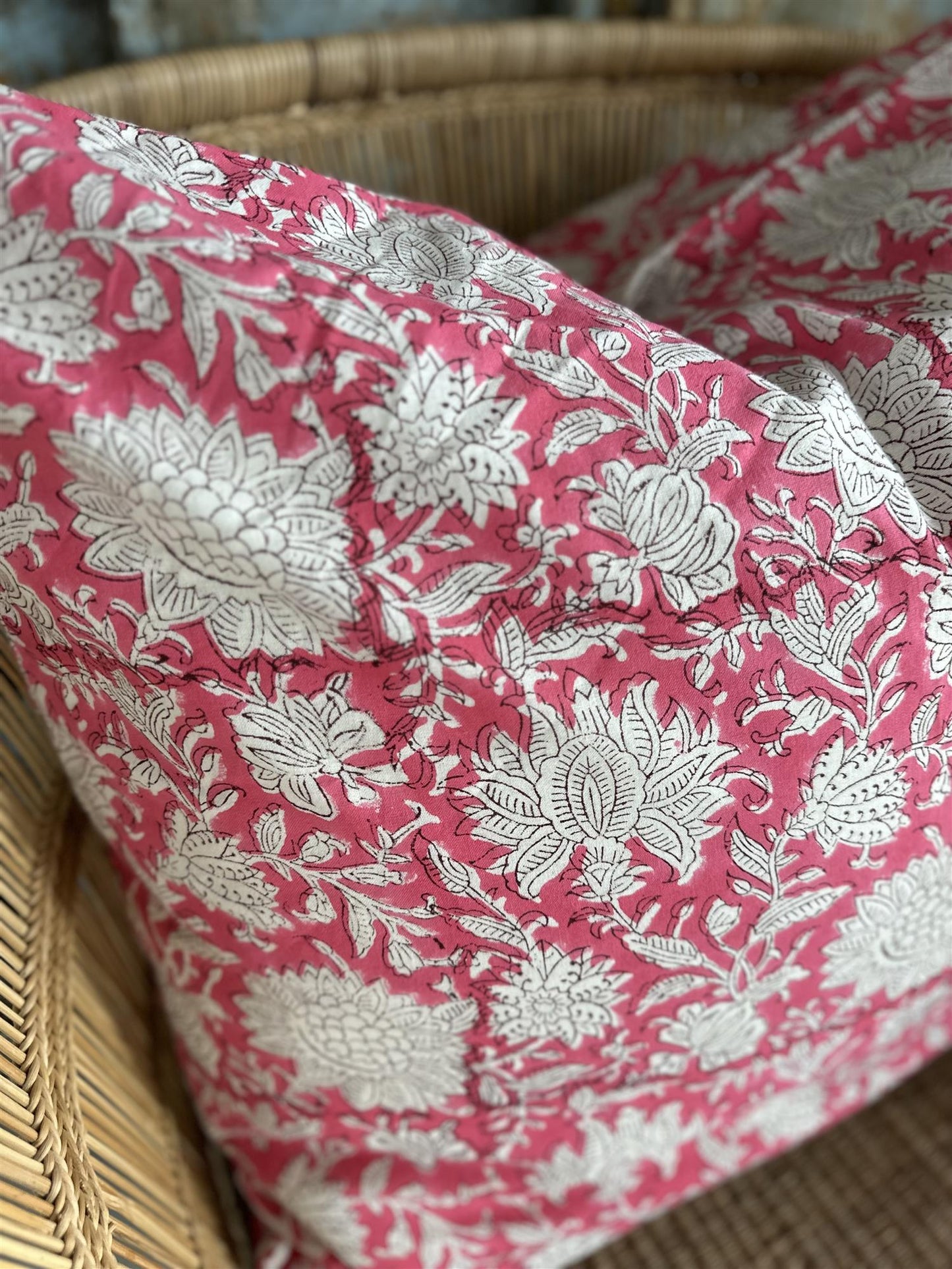 Putetrekk blokktrykket 60 x 60 cm pink