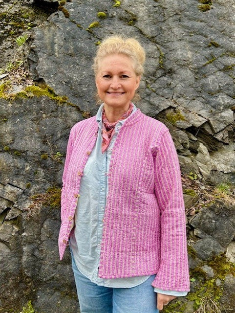 Sara vendbar vattert jakke