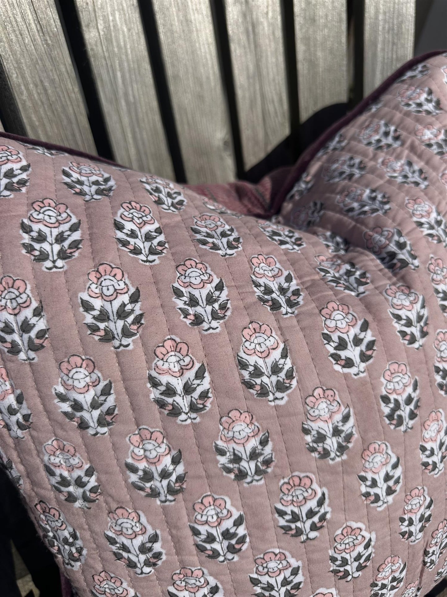 Putetrekk vintage kantha blokktrykket bakside 50x50 cm Nr 2