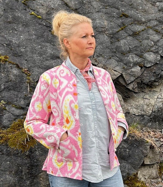 Sara vendbar vattert jakke