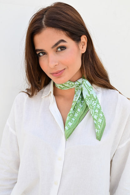 Lyon lite skjerf grass green