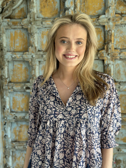 Nina smekkekjole blå & rød