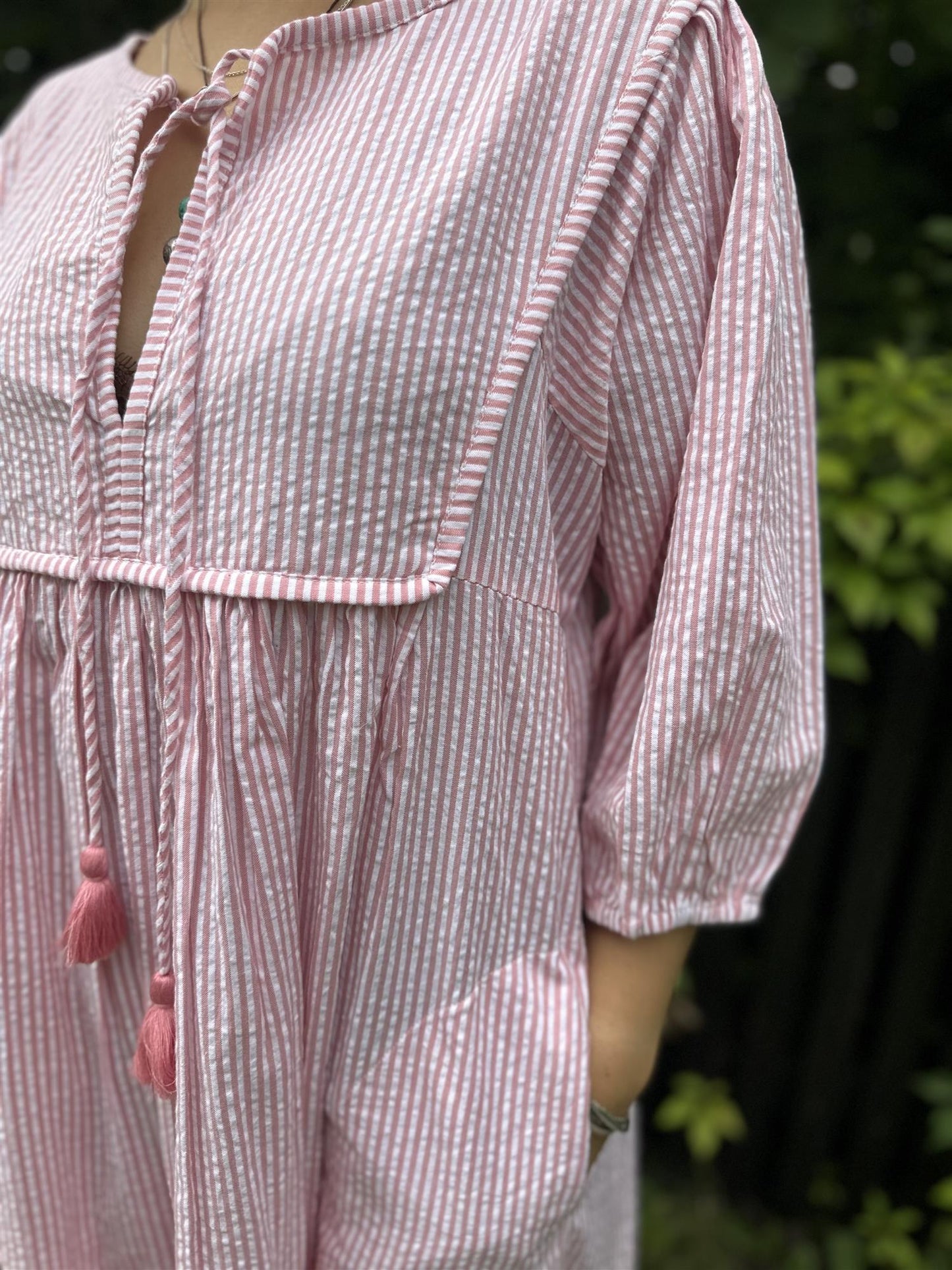 Line lang smekkekjole pink stripe
