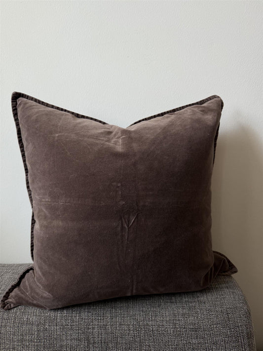 Putetrekk velur 50x50 cm Dark chocolate