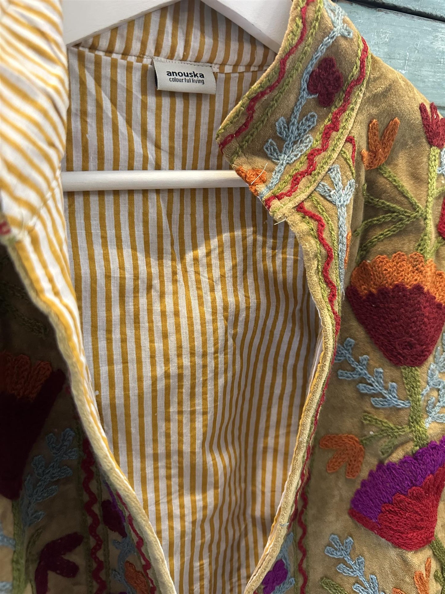 Anouska jakke velur med broderier olive