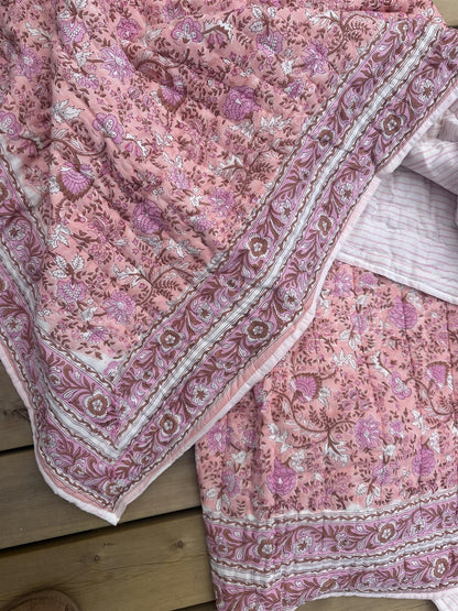 Quilt Fleur pink 150 x 250 cm