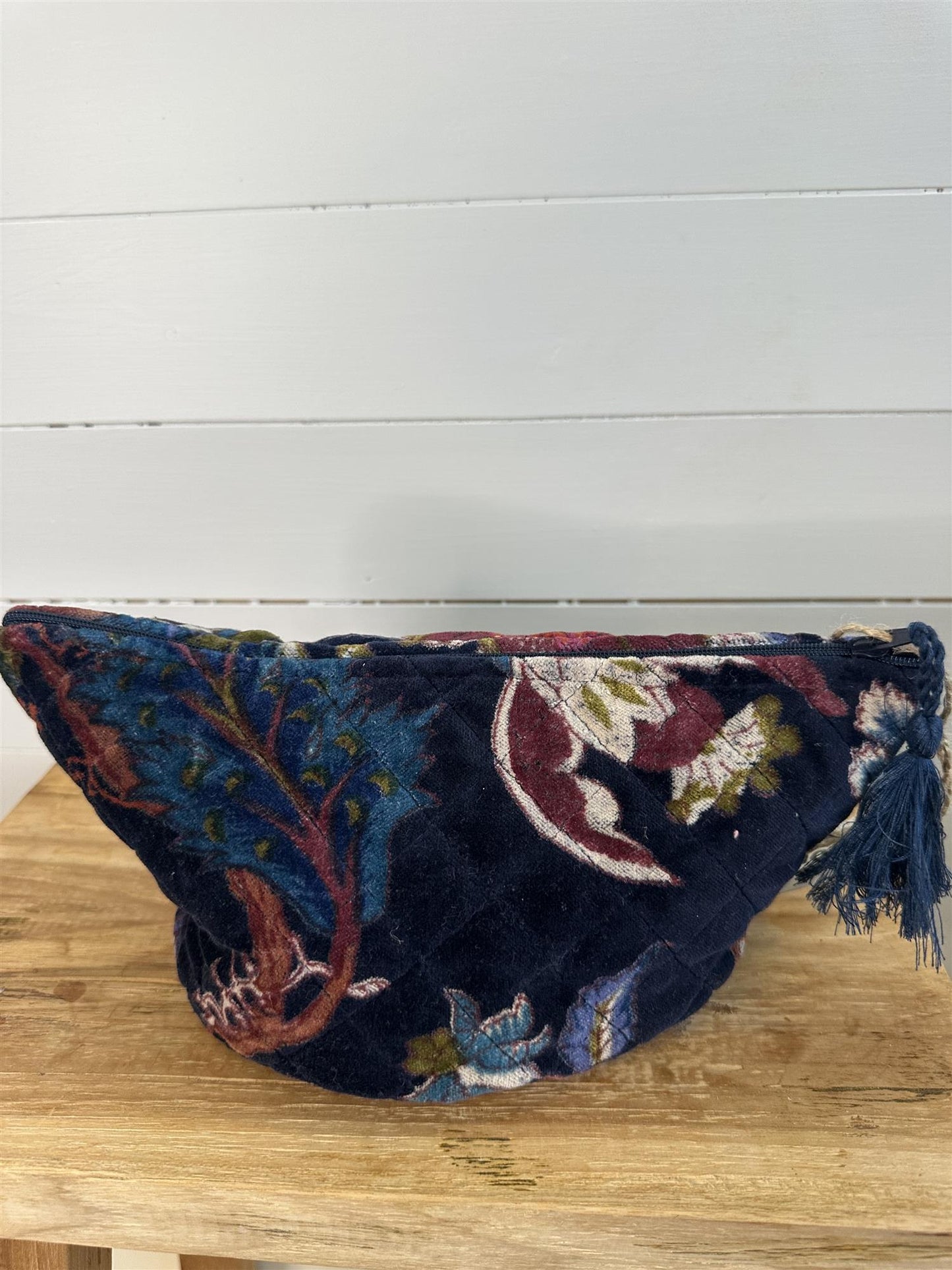 Sminkepung velur blomster dark blue