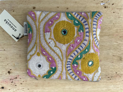 Pung med vintage broderier Nr 9