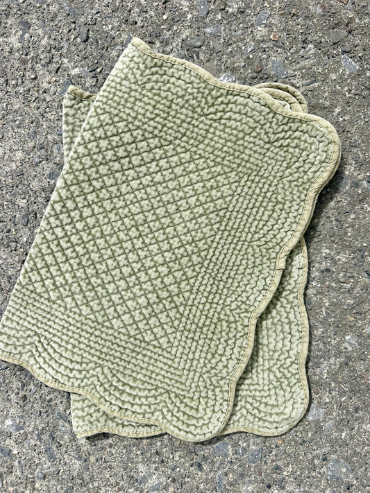 Spisebrikke velur 35x50 cm Olivo