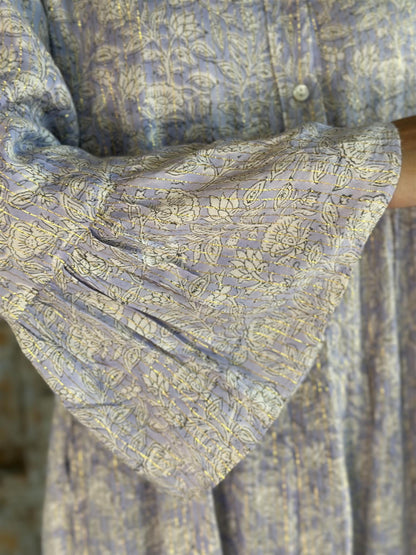 Nina kort kjole med lurex blå