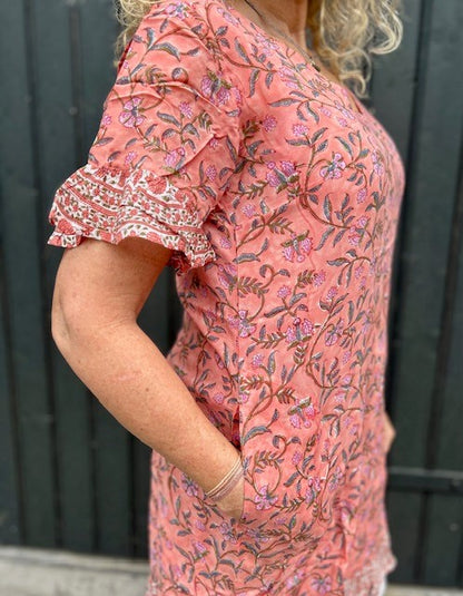 Irina kort kjole peach