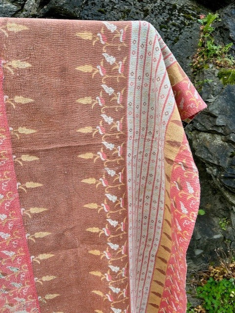 Teppe vintage kantha #102