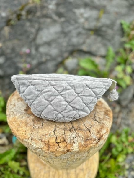 Sminkepung velur 15xH10 cm grey