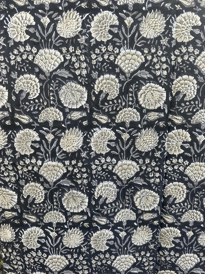 Duk 150 x 250 cm blokktrykket Hani black/natural
