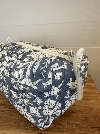 Toalettmappe blokktrykket Blue