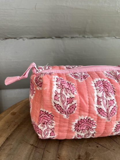 Sminkepung blokktrykket clover peach