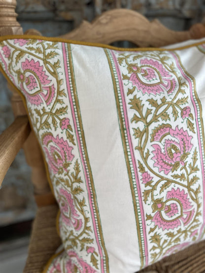 Putetrekk rulour blokktrykk 50x50 cm rose border