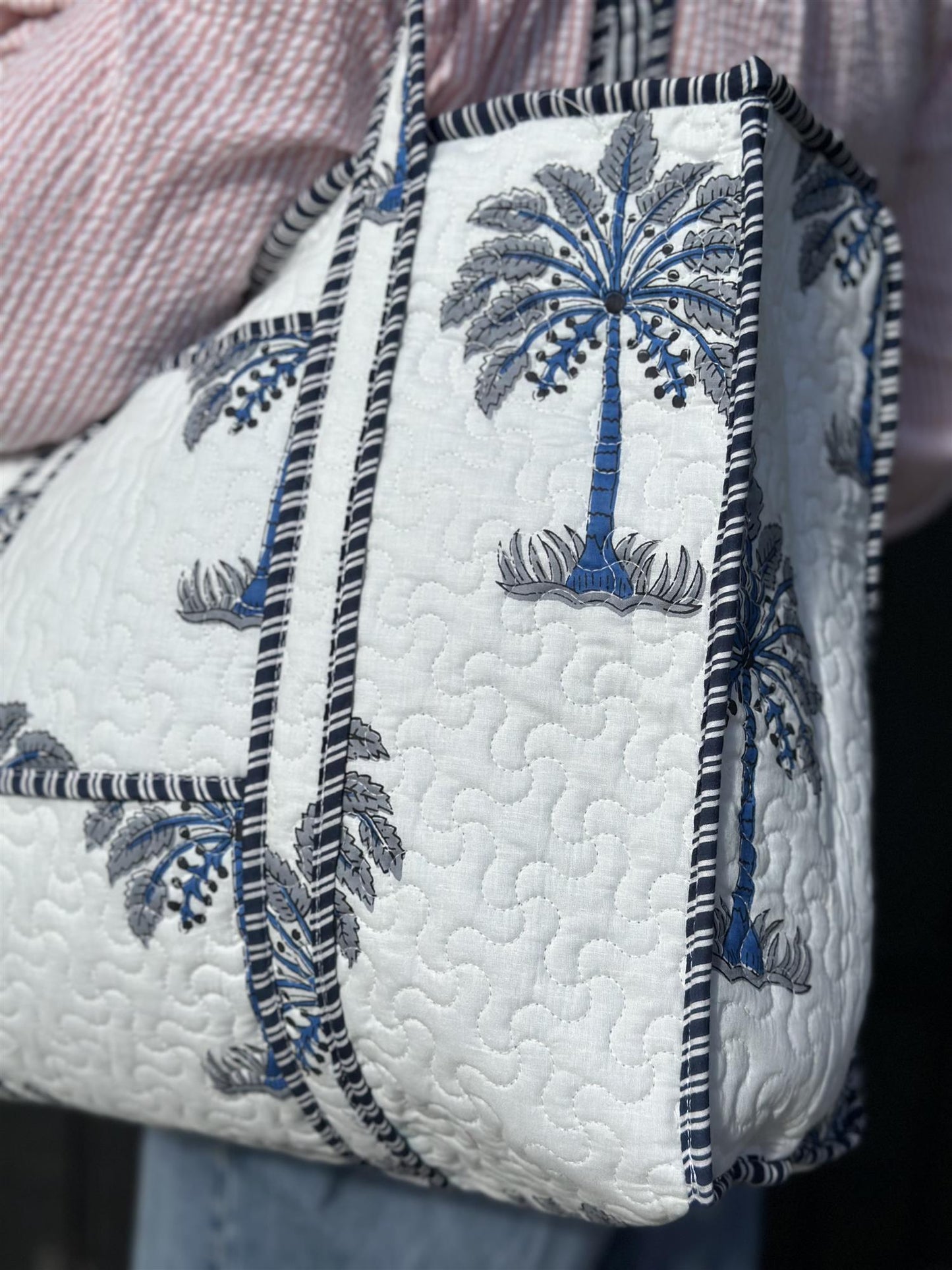 Vattert bag palme blå/hvit