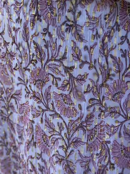 Ea langt skjørt gulltråd white & purple