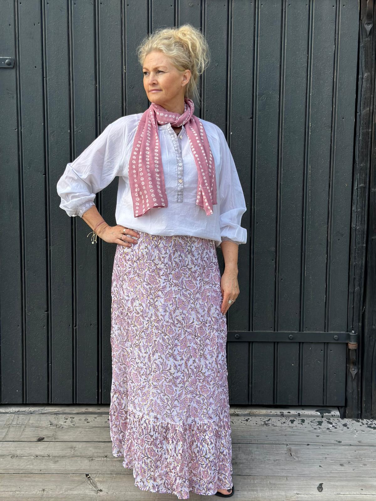 Ea langt skjørt gulltråd white & purple