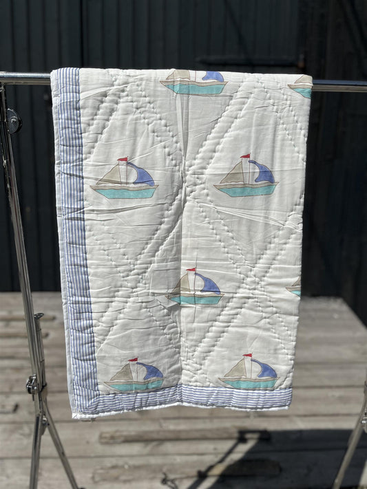 Quilt small 100 x 150 cm seilbåter