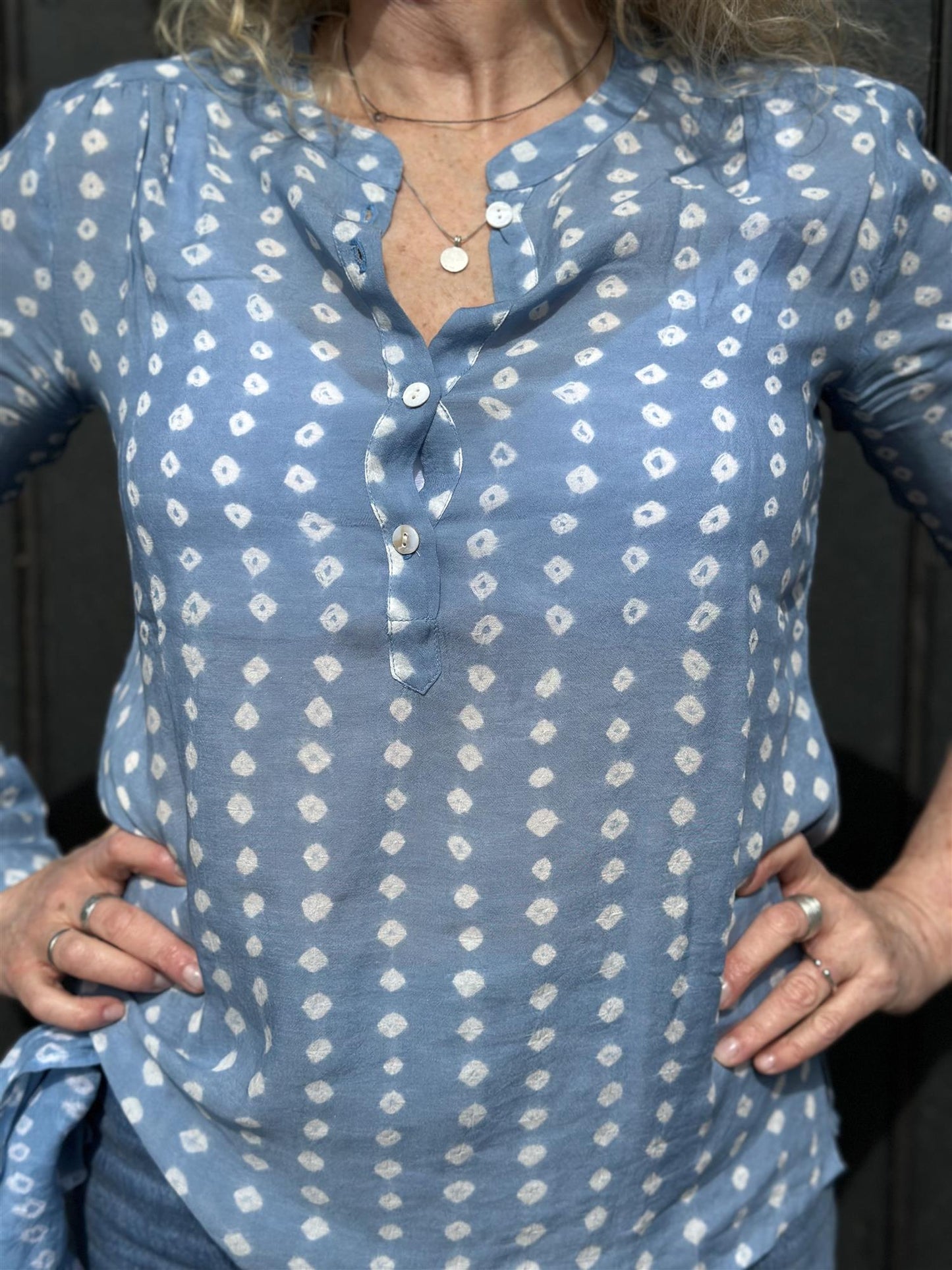 Cecilie bluse bandani sky blue