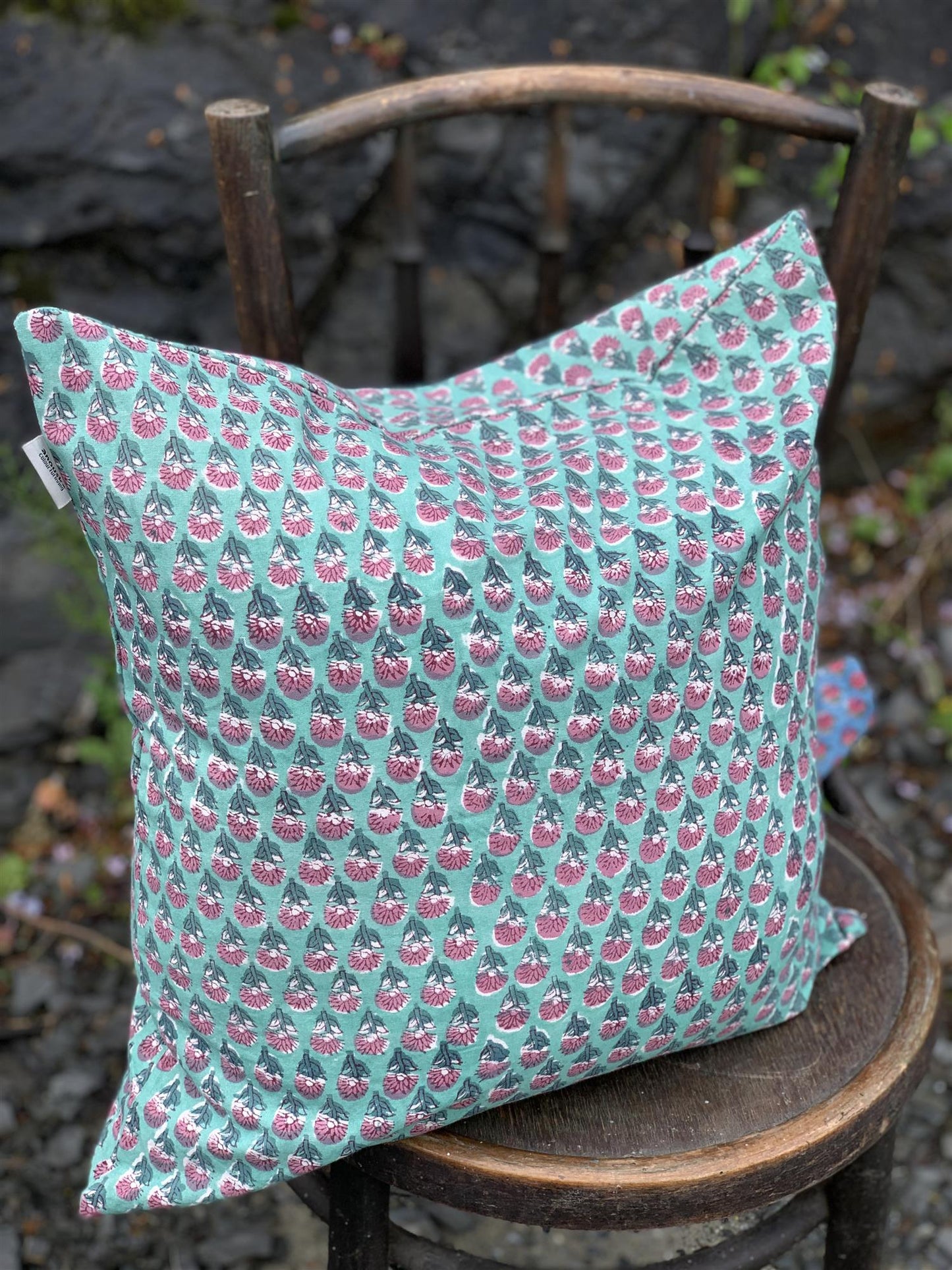 Putetrekk 50 x 50 cm blokktrykket aqua