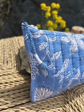 Pung i blokktrykk jeans blue