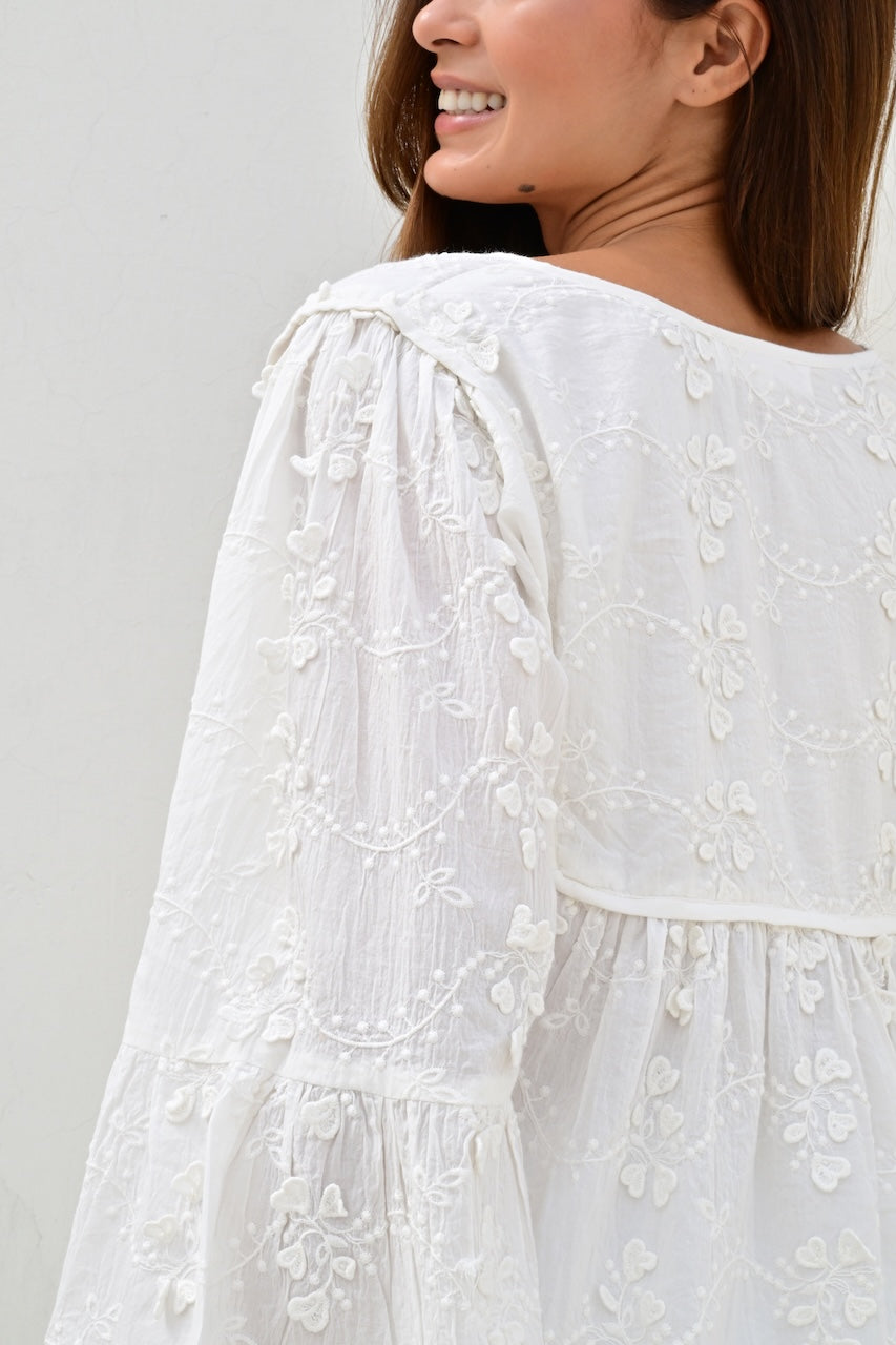 Paris bluse brodert off white