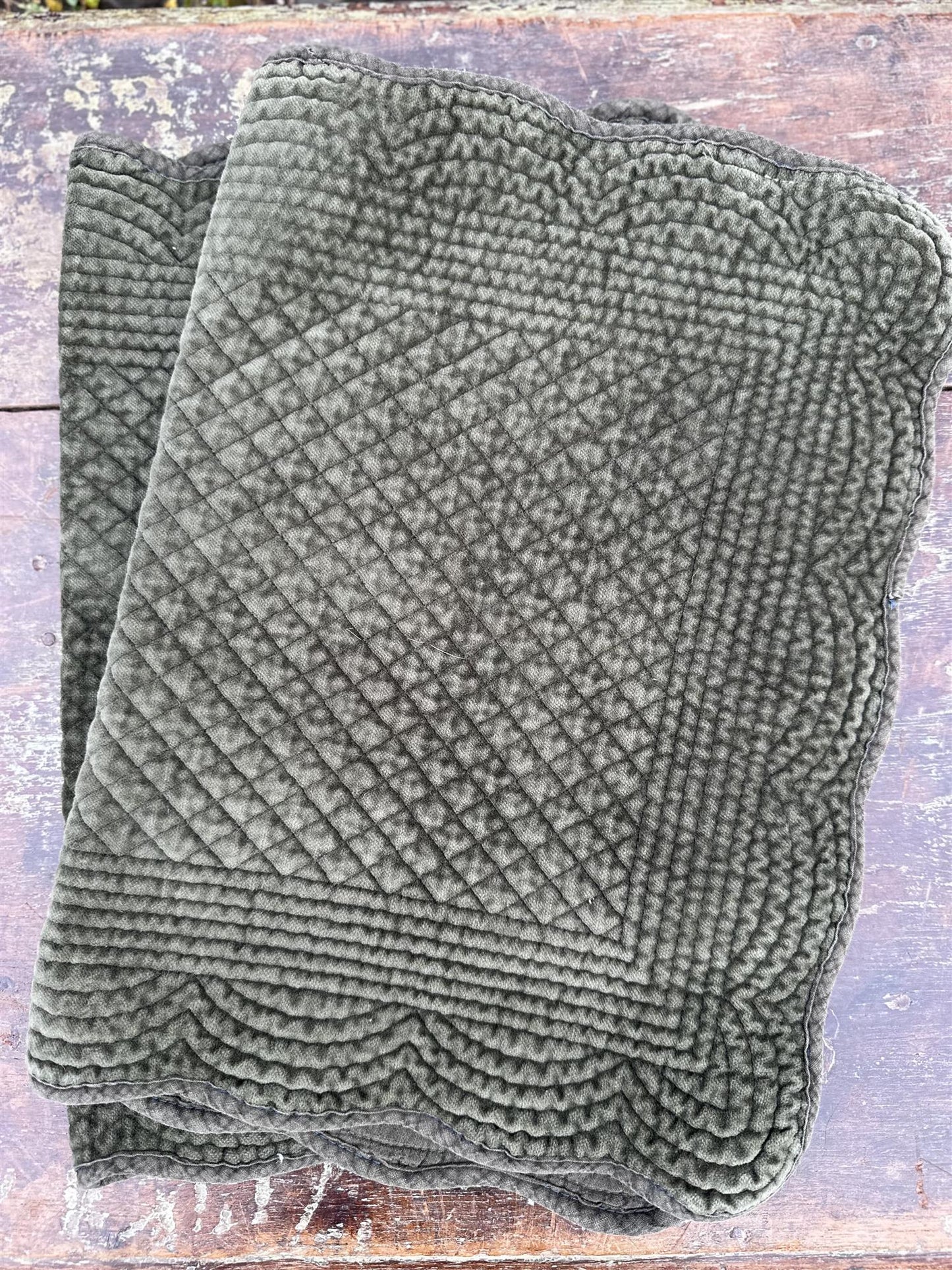 Spisebrikke avlang velur 35x50 cm Military green