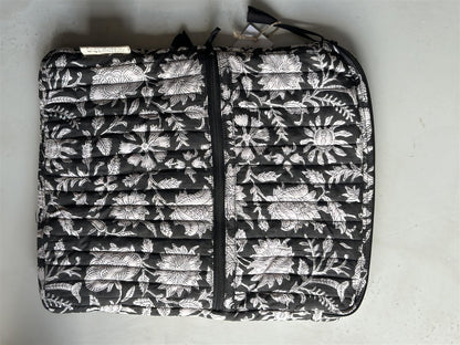 Laptop cover black blokkprint