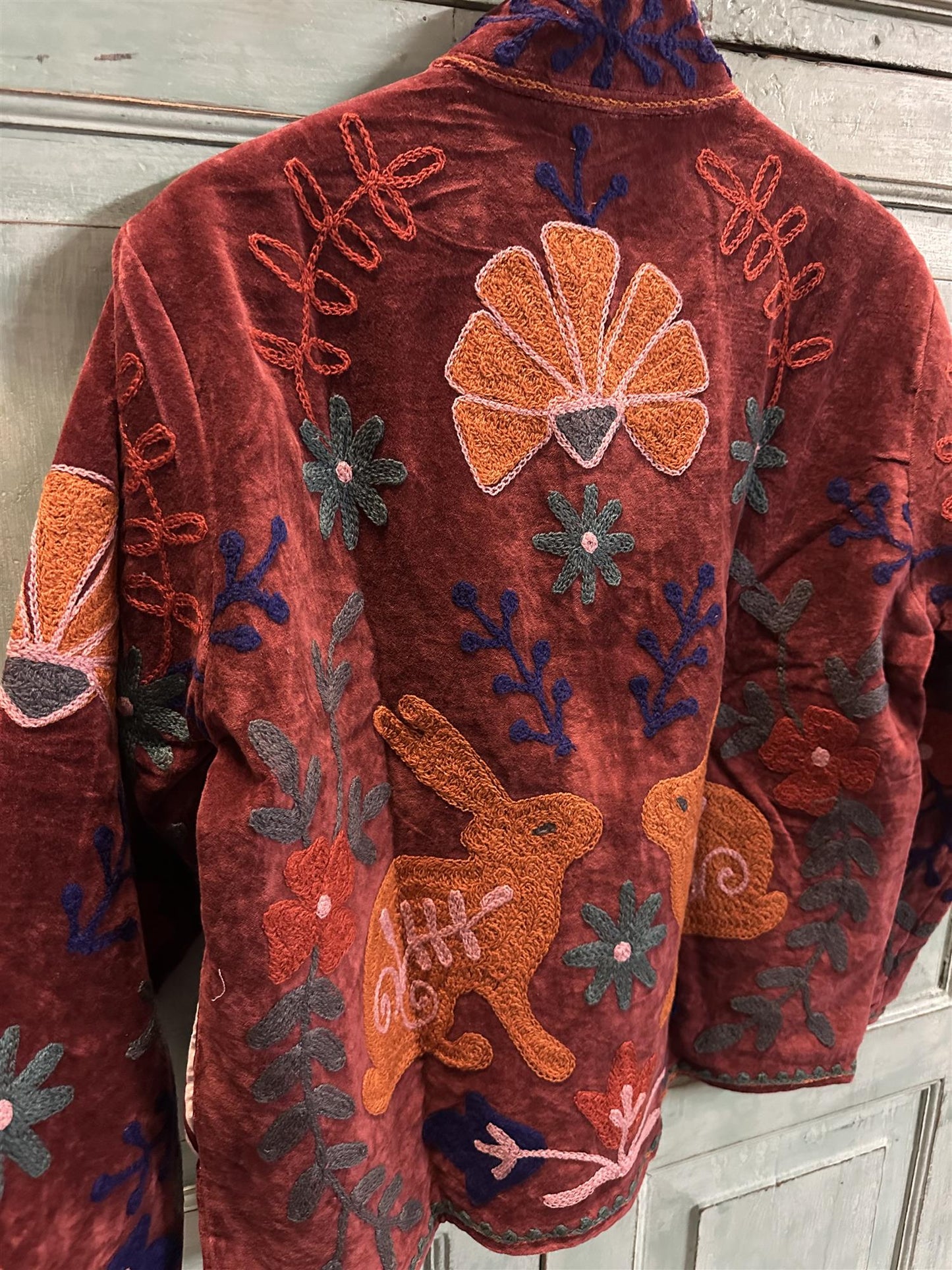 Anouska jakke velur med broderier burgundy