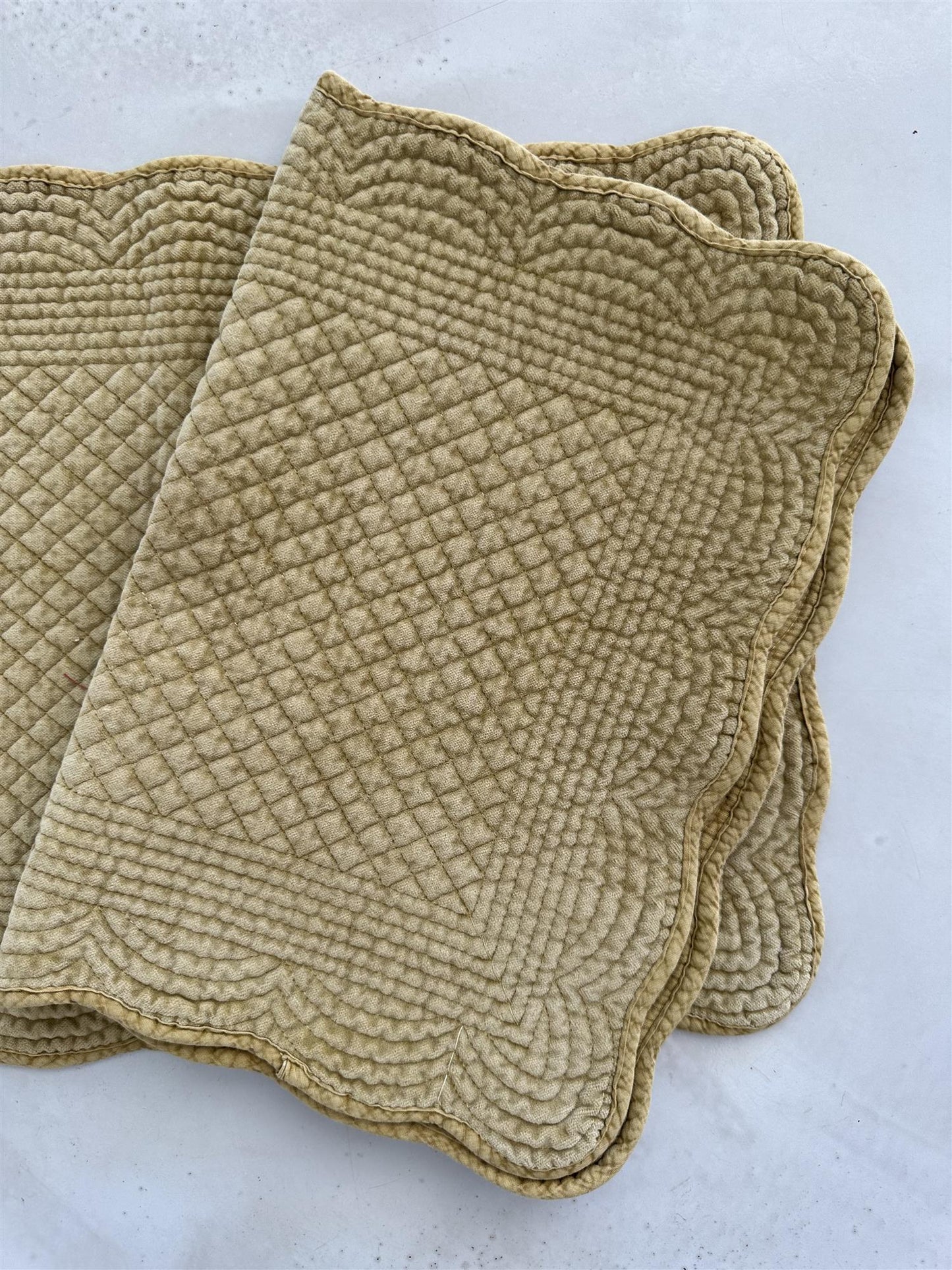 Spisebrikke velur 30x50 cm dijon