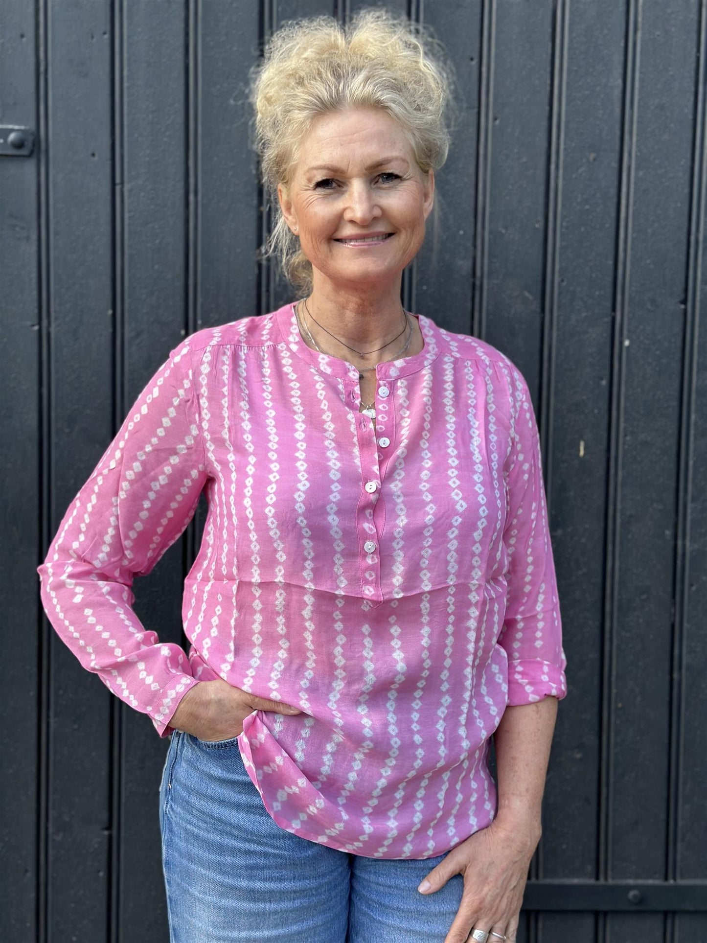 Cecilie bluse bandani pink