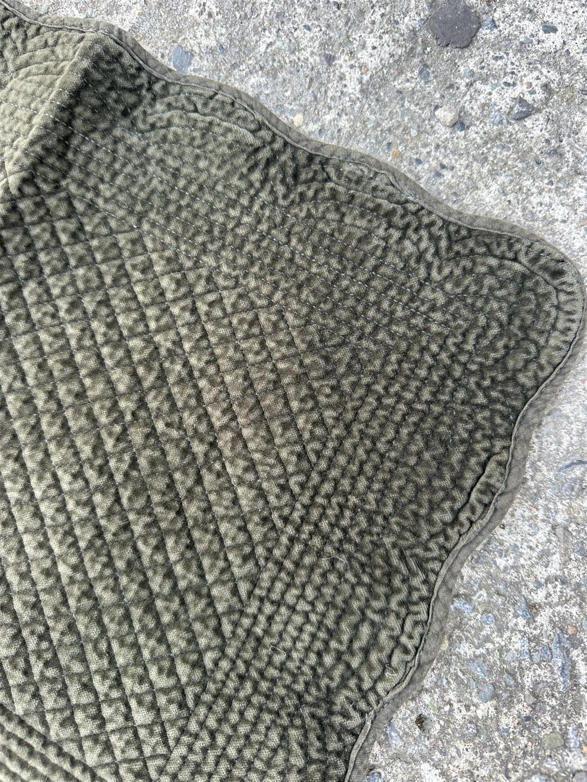 Spisebrikke avlang velur 35x50 cm Military green